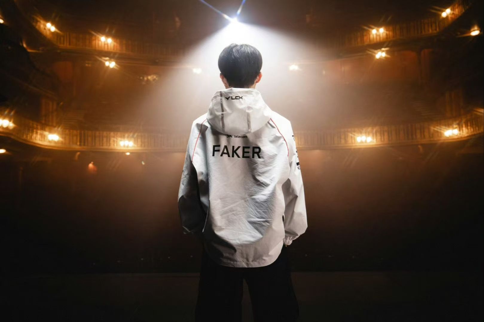 LPL春季赛今日首发名单：V5完全体首秀