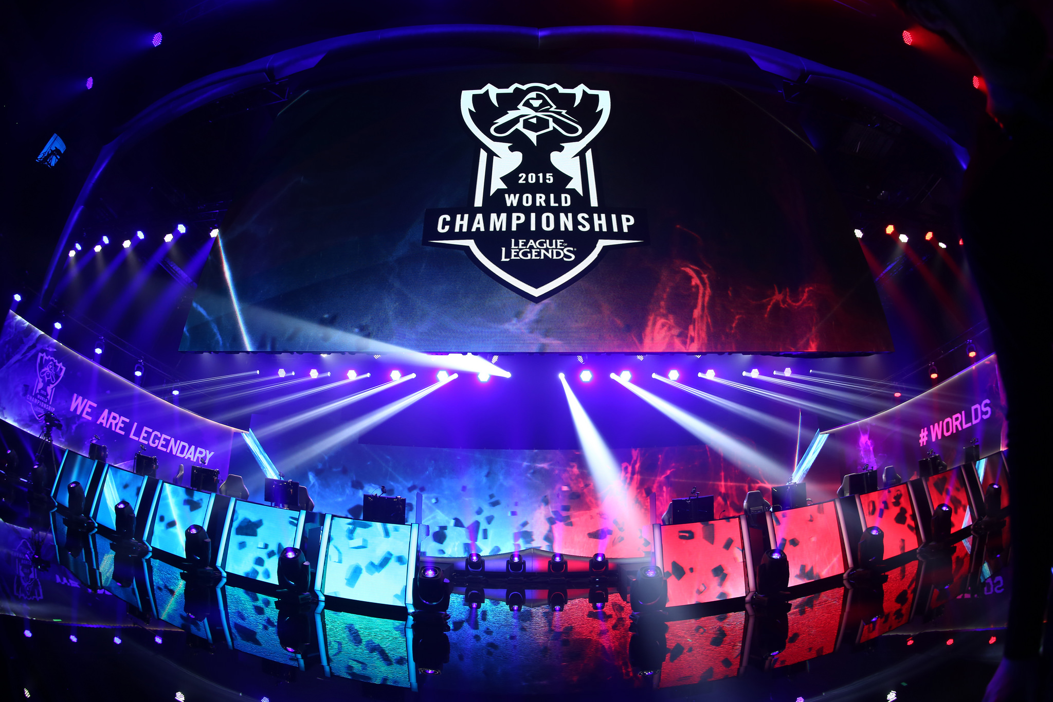 电竞比分网：王者荣耀KPL秋季赛，YTG换员后还是被RW侠零封