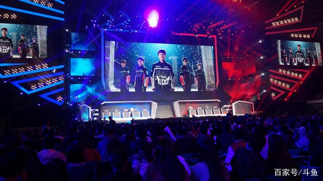 不幸中招，apEX在集训前夕新冠检测呈阳性